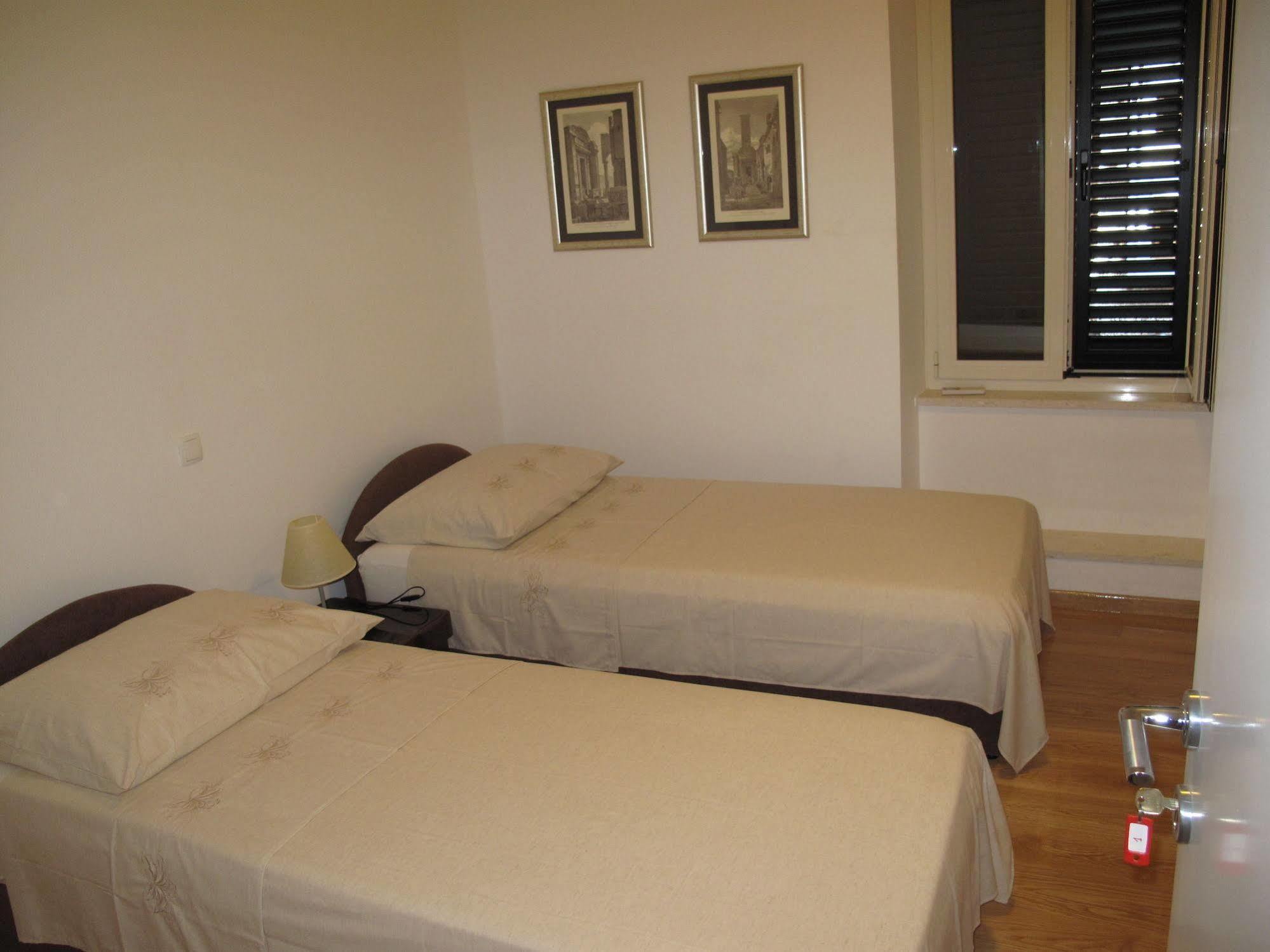 Malena Palace Experience Split Exterior foto